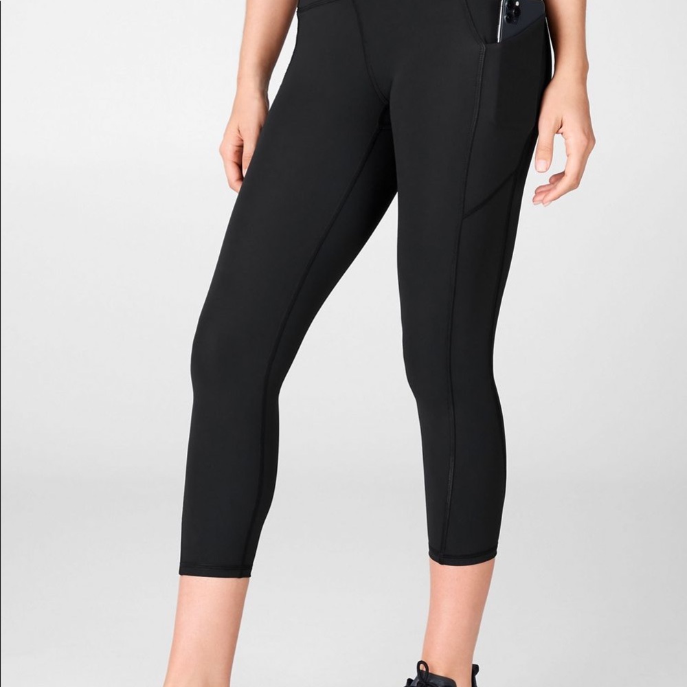 Oasis High-Waisted Pocket Capri